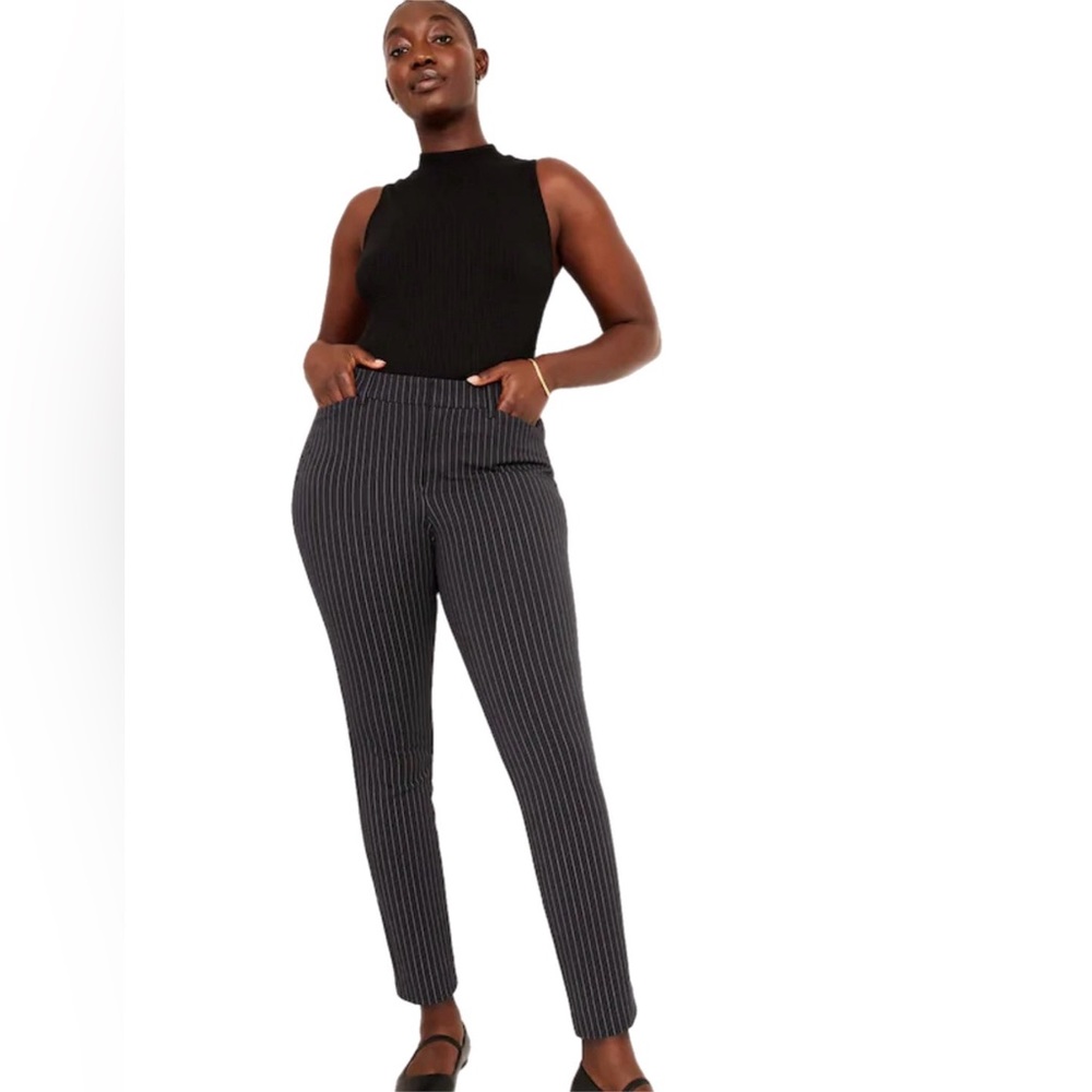 New OLD NAVY Pixie skinny pants